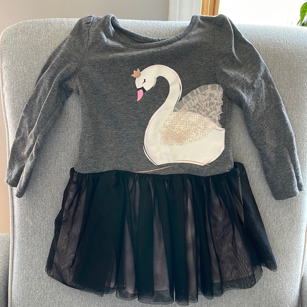 Black swan dress